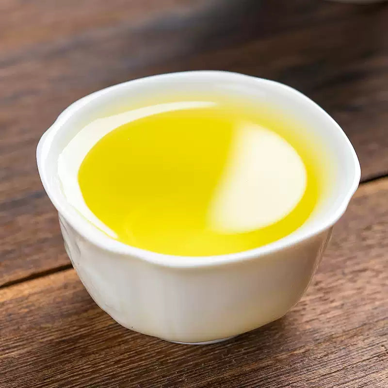 Tieguanyin – Premium Oolong Tea with Floral Aroma and Smooth Taste