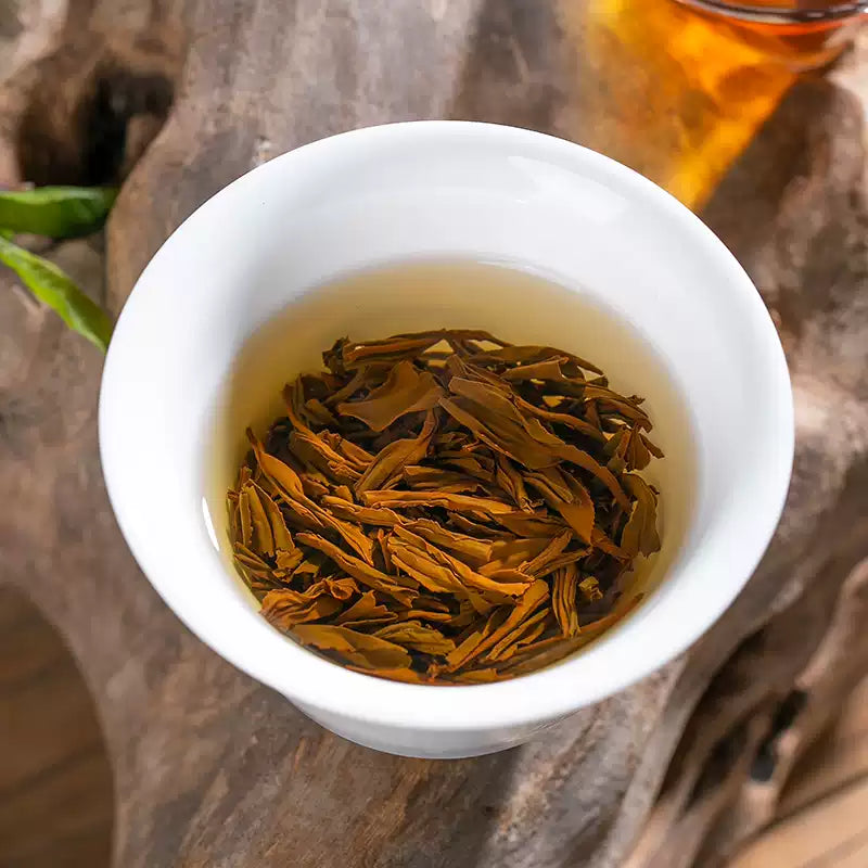 Xiaozhong Black Tea – Classic Lapsang-Style Tea with Rich Aroma