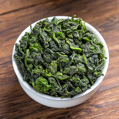 Tieguanyin – Premium Oolong Tea with Floral Aroma and Smooth Taste